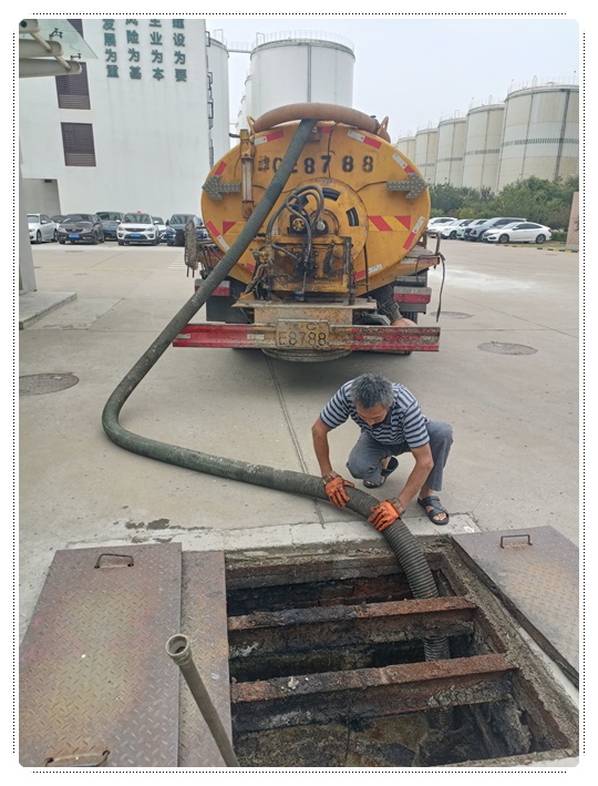 沔城回族镇隔油池清掏