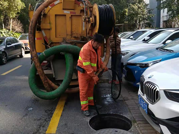 沔城回族镇排污管道清淤